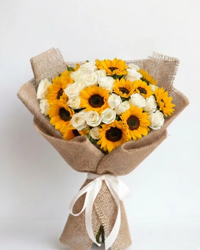 Bouquet de Girasoles y Rosas Blancas